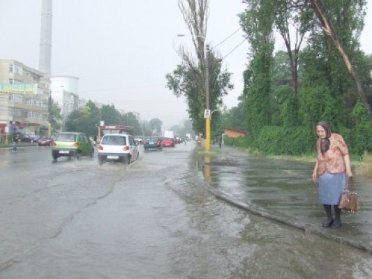 Atenție! Crește riscul accidentelor rutiere pe timp de ploaie: ce spun polițiștii constănțeni